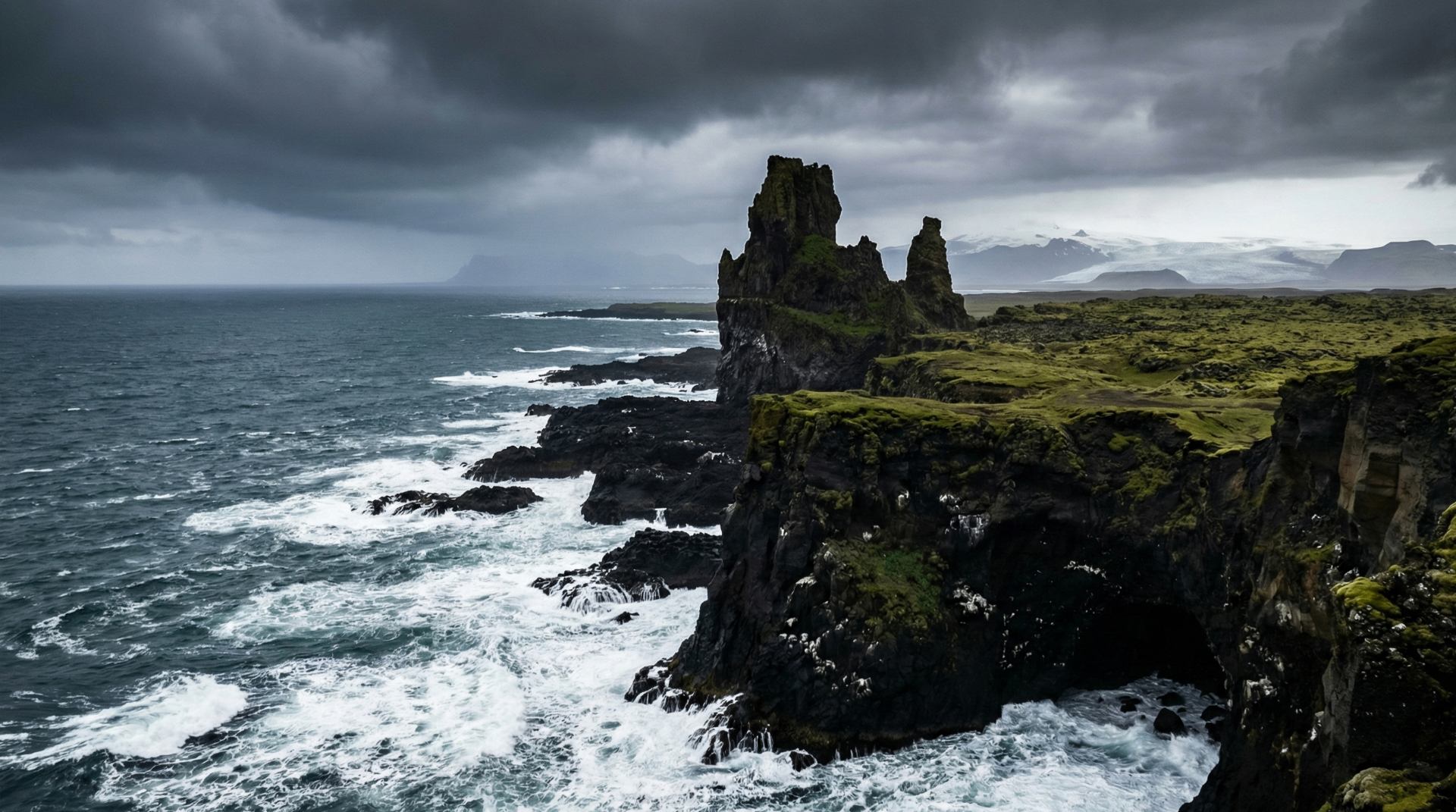 Lóndrangar: Rock Castle