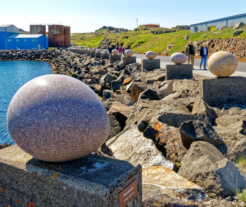 Djúpivogur & The Eggs of Merry Bay